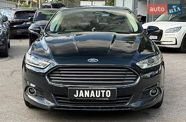 Седан Ford Fusion 2013 в Харкові