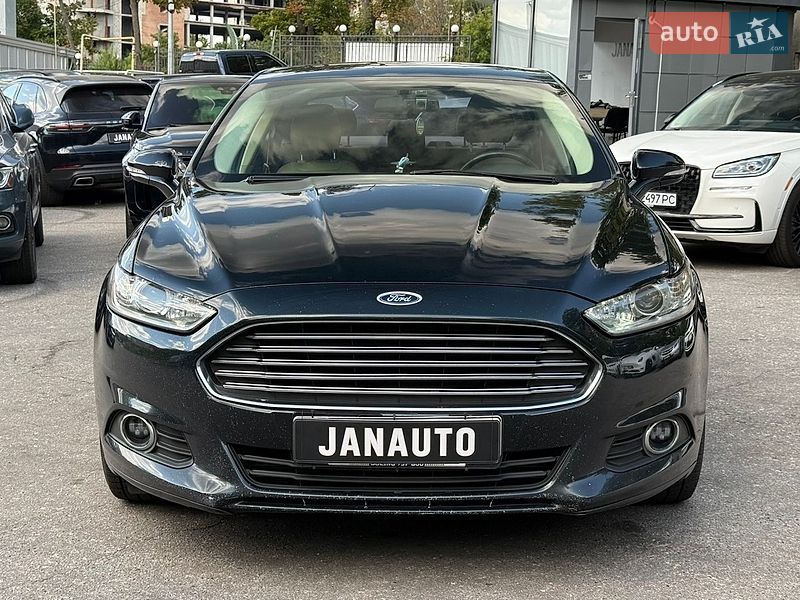Седан Ford Fusion 2013 в Харкові
