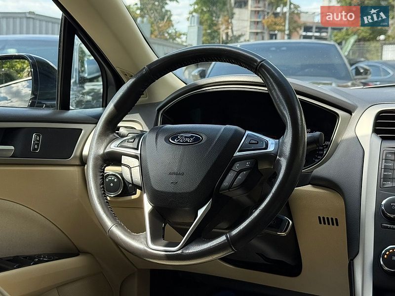 Седан Ford Fusion 2013 в Харкові