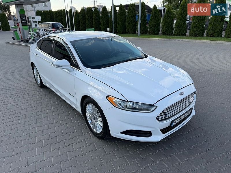 Седан Ford Fusion 2014 в Киеве