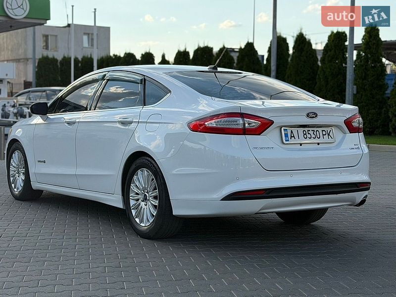Седан Ford Fusion 2014 в Киеве