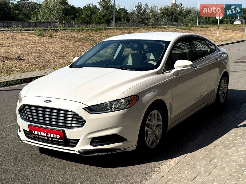 Ford Fusion 2016