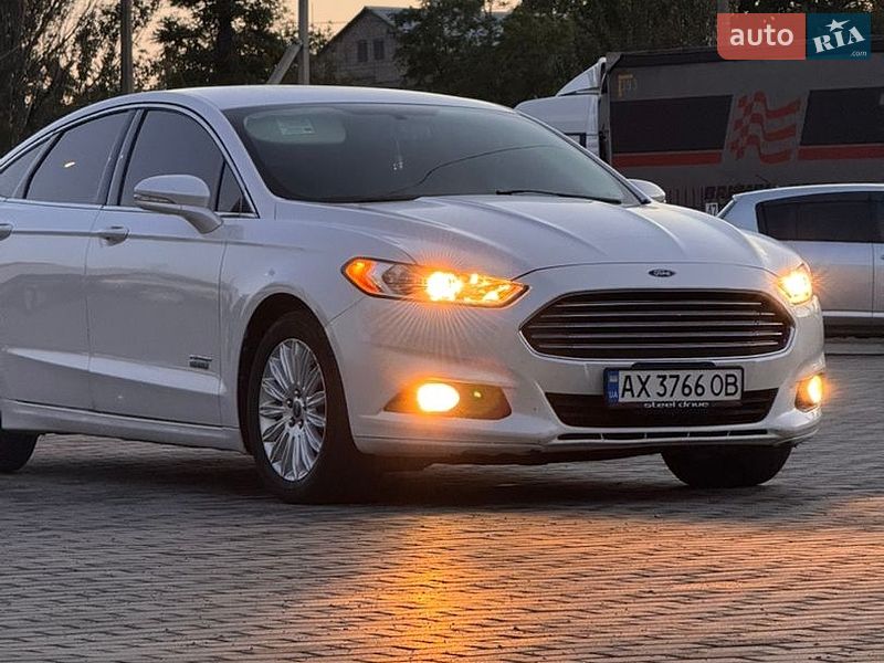 Седан Ford Fusion 2014 в Миколаєві