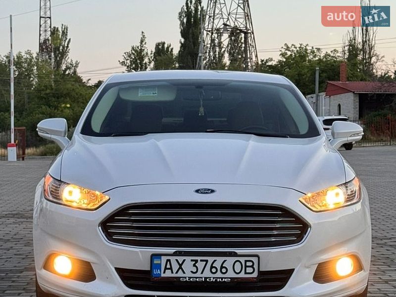 Седан Ford Fusion 2014 в Миколаєві