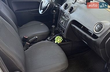 Хэтчбек Ford Fusion 2009 в Мукачево