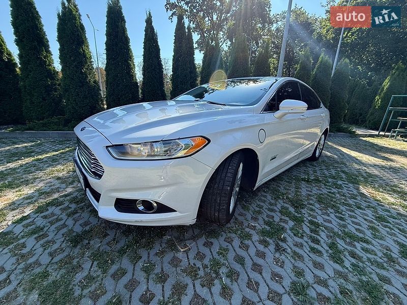 Седан Ford Fusion 2013 в Харькове