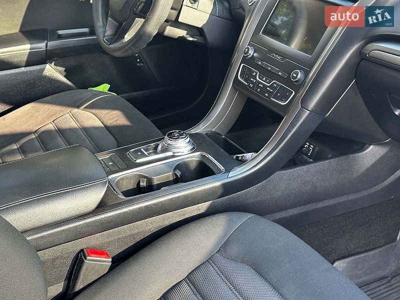 Седан Ford Fusion 2018 в Одесі