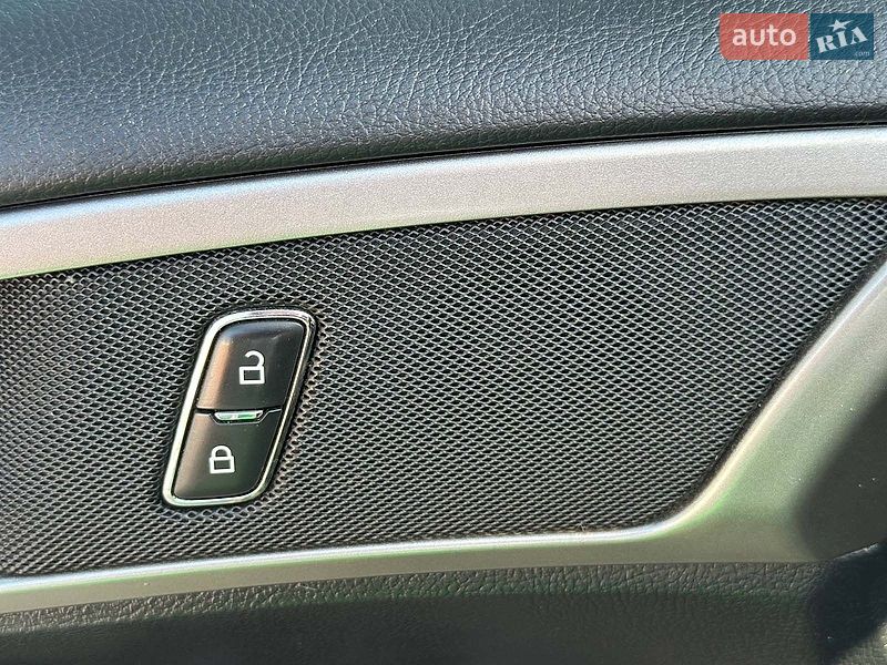 Седан Ford Fusion 2018 в Одесі