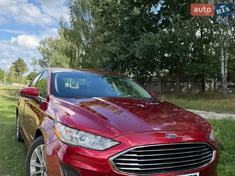Седан Ford Fusion 2018 в Києві фото Седан Ford Fusion 2018 в Києві