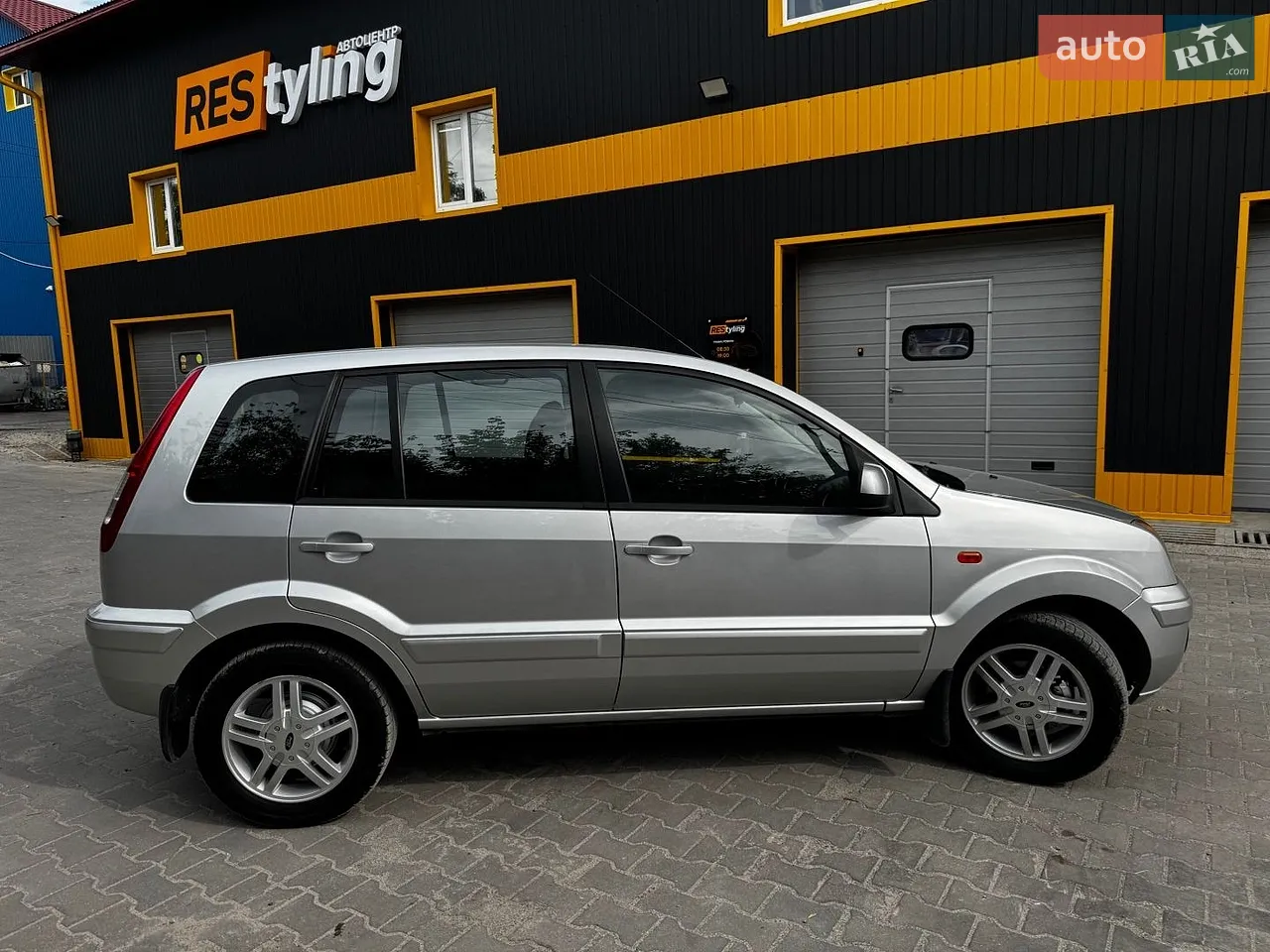 2010 Ford Fusion - мініатюра 3