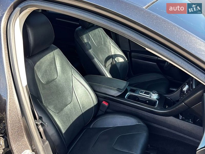 Седан Ford Fusion 2016 в Киеве
