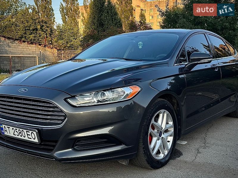 Седан Ford Fusion 2015 в Ивано-Франковске