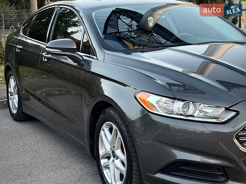 Седан Ford Fusion 2015 в Ивано-Франковске