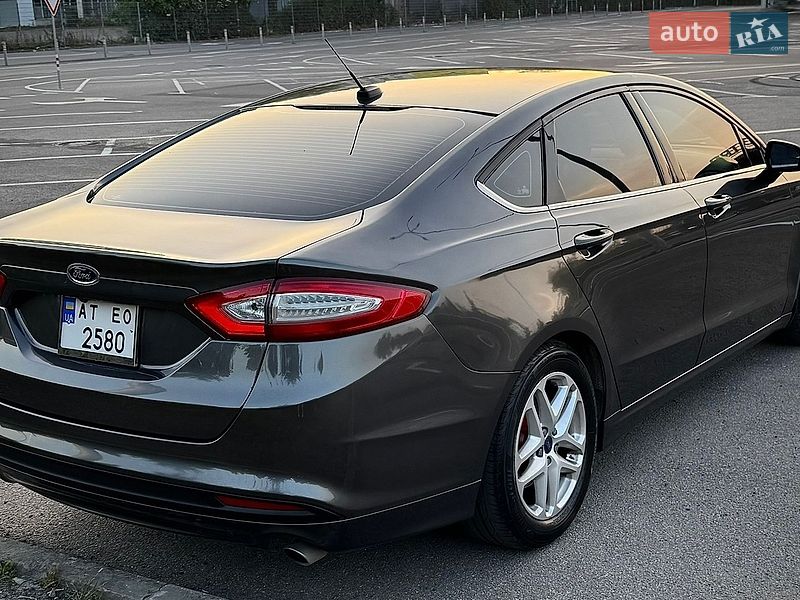 Седан Ford Fusion 2015 в Ивано-Франковске