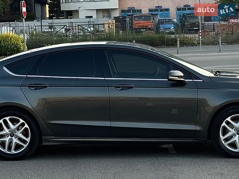 Седан Ford Fusion 2015 в Ивано-Франковске