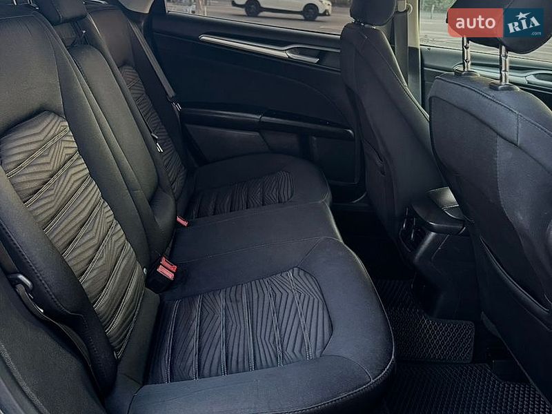 Седан Ford Fusion 2015 в Ивано-Франковске