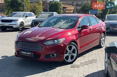 Седан Ford Fusion 2015 в Львове