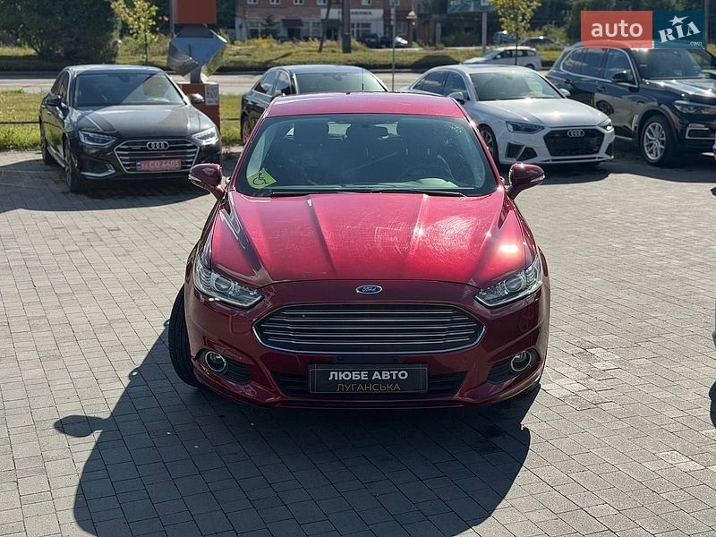 Седан Ford Fusion 2015 в Львове