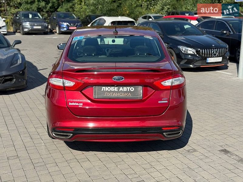 Седан Ford Fusion 2015 в Львове