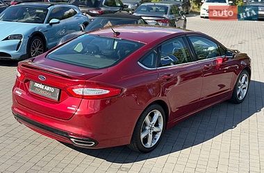 Седан Ford Fusion 2015 в Львове