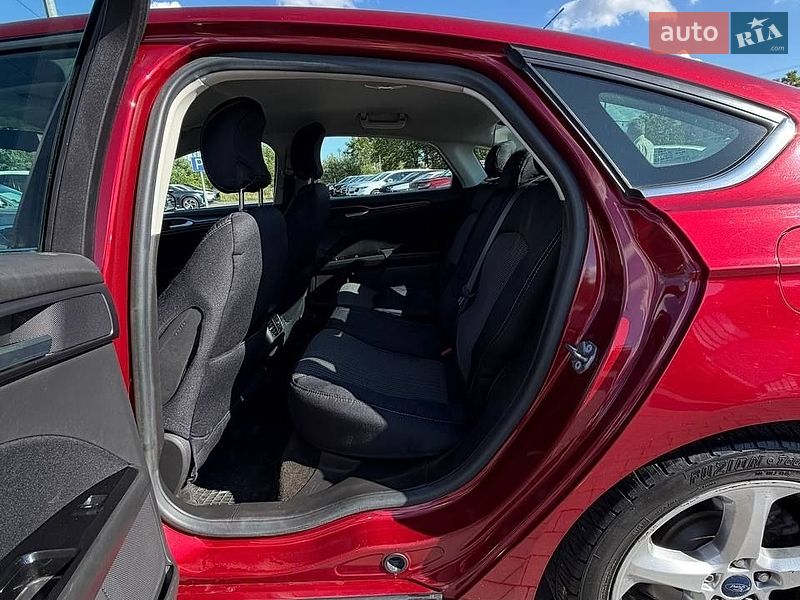 Седан Ford Fusion 2015 в Львове