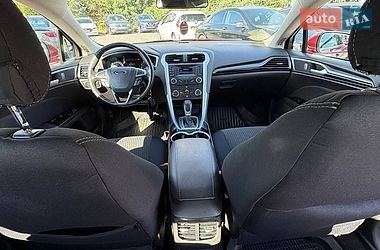 Седан Ford Fusion 2015 в Львове