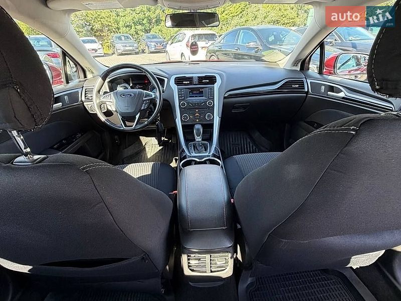 Седан Ford Fusion 2015 в Львове