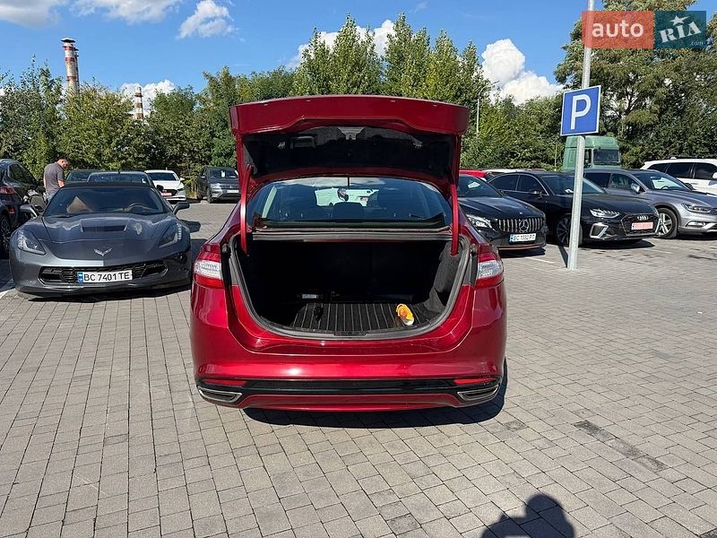 Седан Ford Fusion 2015 в Львове