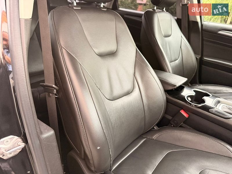 Седан Ford Fusion 2015 в Виннице