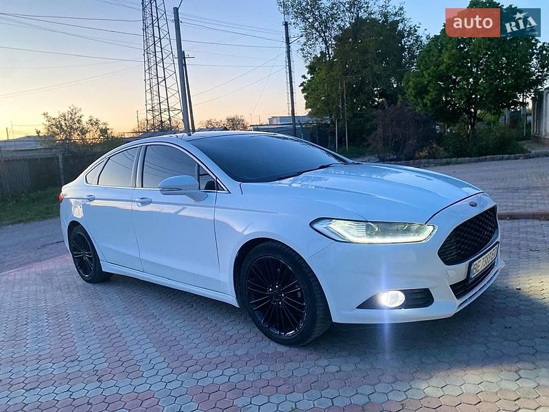Седан Ford Fusion 2015 в Одесі