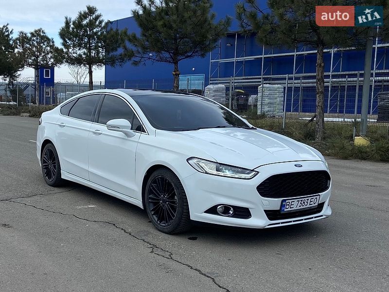 Седан Ford Fusion 2015 в Одесі