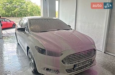 Ford Fusion  2015