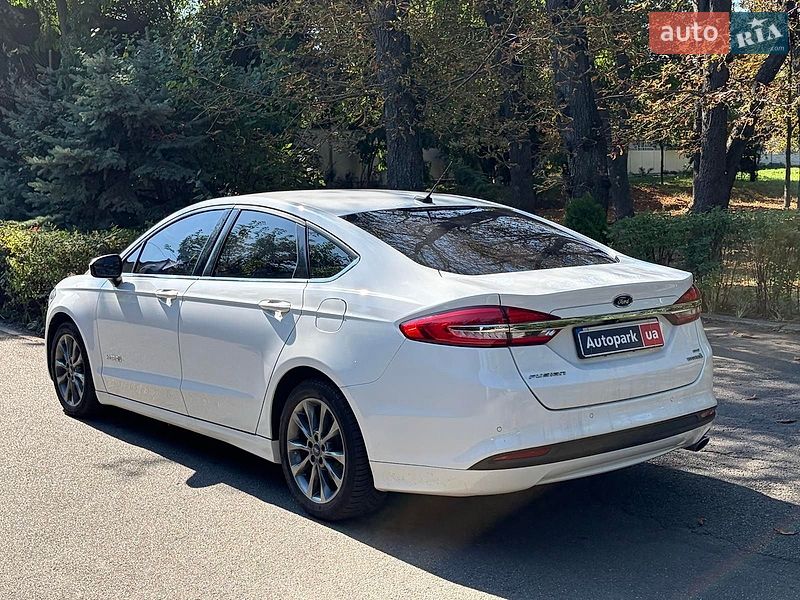 Седан Ford Fusion 2017 в Києві