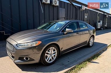 Ford Fusion  2015