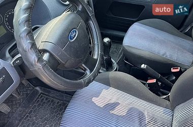 Хэтчбек Ford Fusion 2005 в Запорожье
