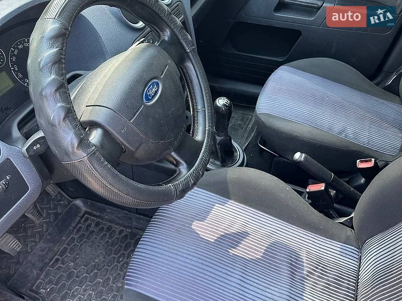 Хэтчбек Ford Fusion 2005 в Запорожье