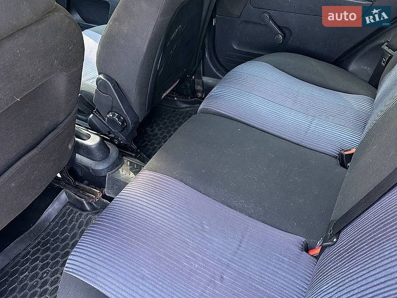 Хэтчбек Ford Fusion 2005 в Запорожье