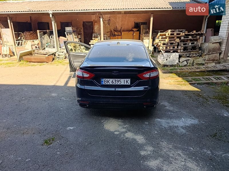 Ford Fusion 2015