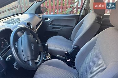 Хетчбек Ford Fusion 2009 в Івано-Франківську