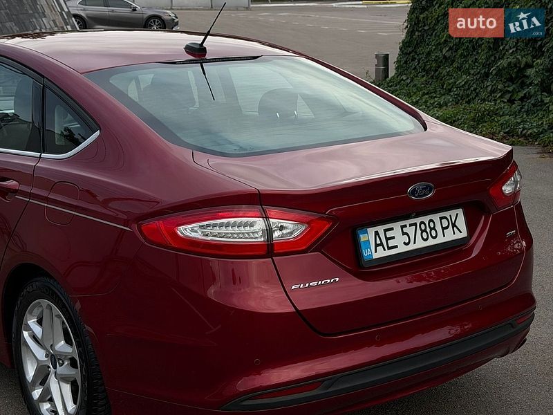 Седан Ford Fusion 2015 в Киеве