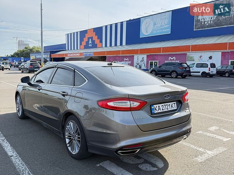 Седан Ford Fusion 2014 в Киеве
