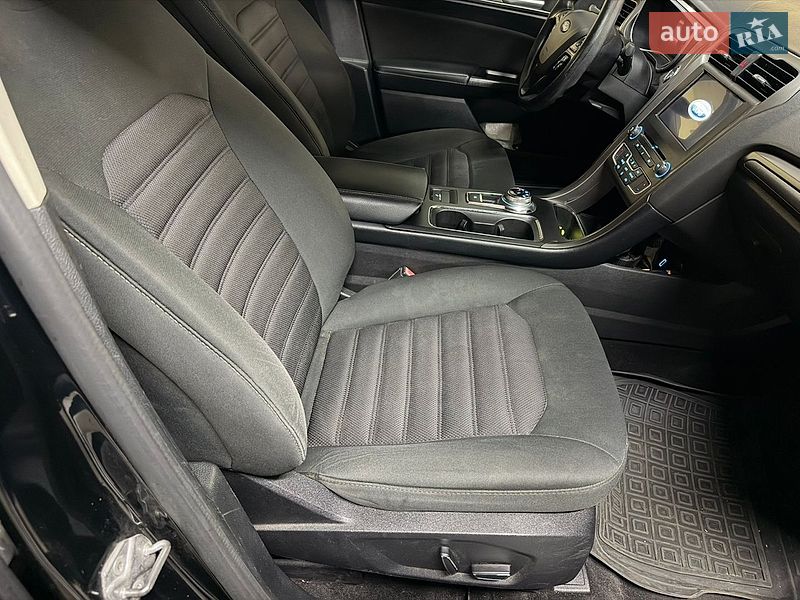 Седан Ford Fusion 2016 в Киеве