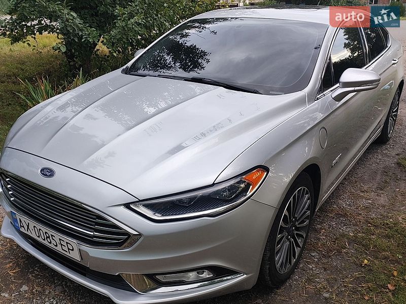 Седан Ford Fusion 2017 в Краснограде