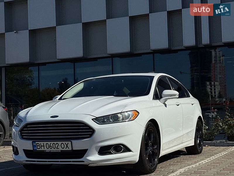 Седан Ford Fusion 2015 в Одесі