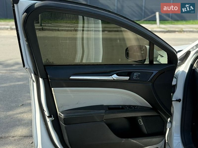 Седан Ford Fusion 2017 в Киеве