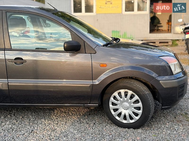 Хэтчбек Ford Fusion 2008 в Виннице фото 6 Хэтчбек Ford Fusion 2008 в Виннице