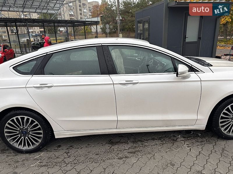 Седан Ford Fusion 2017 в Луцке