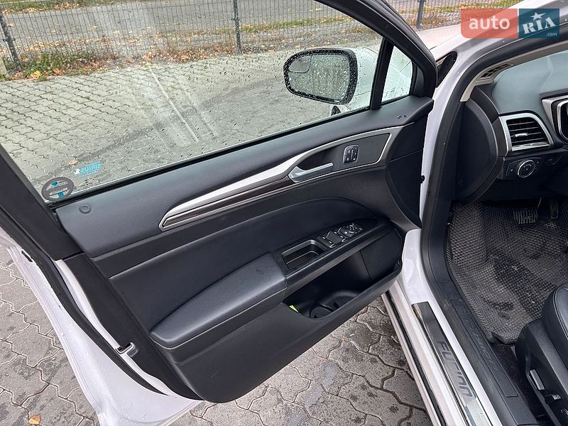 Седан Ford Fusion 2017 в Луцке