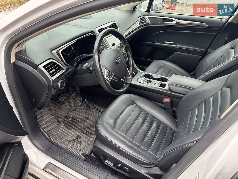 Седан Ford Fusion 2017 в Луцке