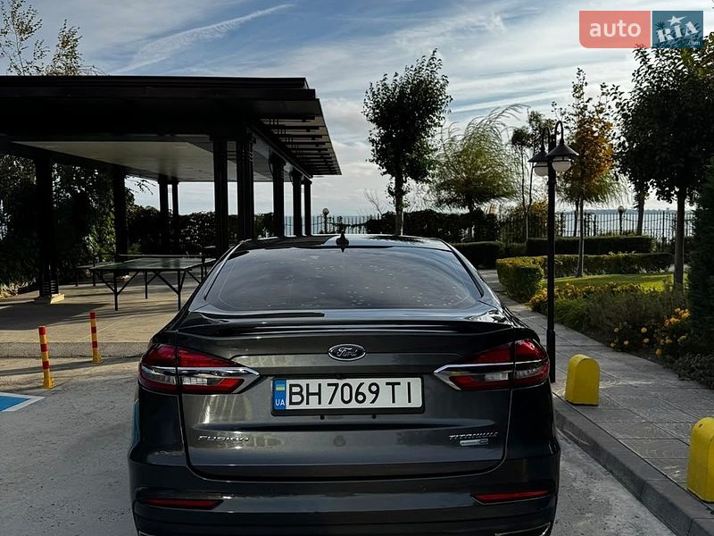 Седан Ford Fusion 2018 в Одессе